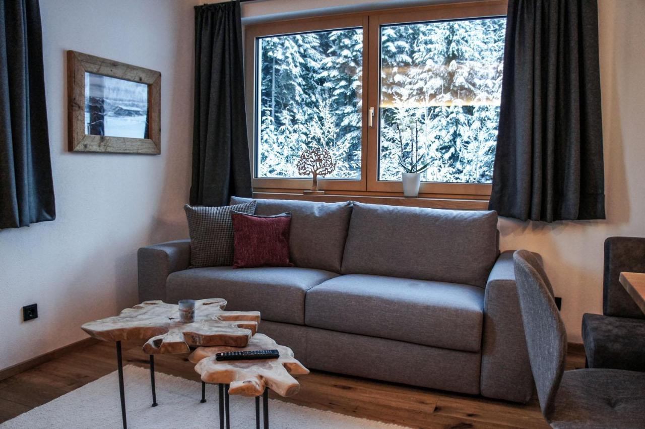 Zeitfrei Chalet Apartments フィーバーブルン エクステリア 写真