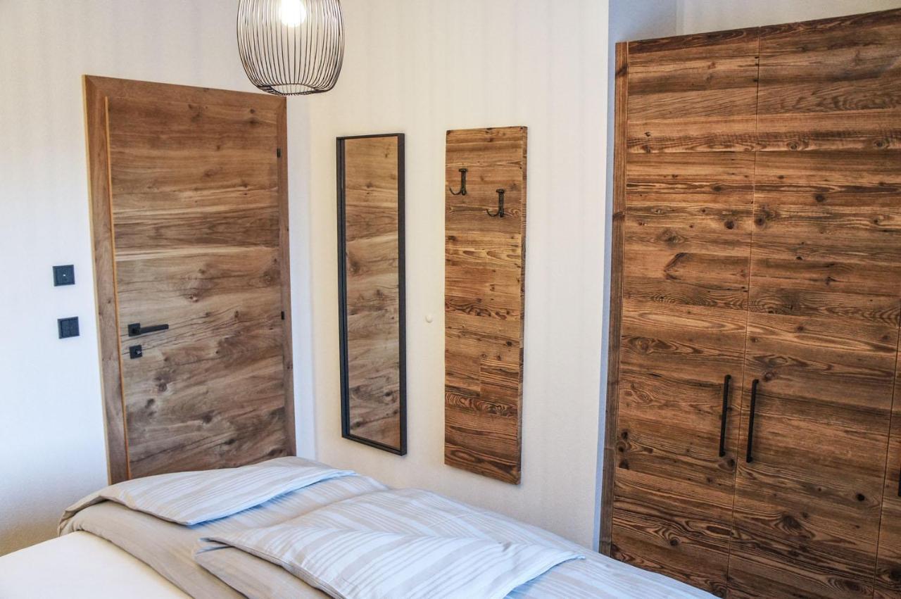 Zeitfrei Chalet Apartments フィーバーブルン エクステリア 写真